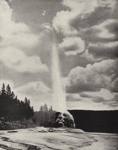 Lone Star Geyser, Yellowstone, Wyoming door American Photographer (after)