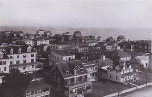 Old Orchard Beach, Maine: Het dorp kijkend naar het oosten vanaf Old Orchard House door American Photographer (after)