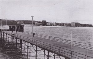 Old Orchard Beach, Maine: Uitzicht vanaf de oceaanpier