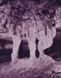 Het Bruidsaltaar, Mammoth Cave door American Photographer (after)