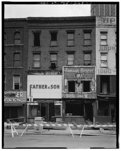 70-72 Monroe Avenue (Commercieel Gebouw), Detroit, Michigan door American Photographer