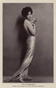 Ann Constance (z/w foto) door American Photographer