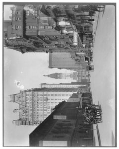Broad Street noord naar het stadhuis, Philadelphia, c.1900 door American Photographer