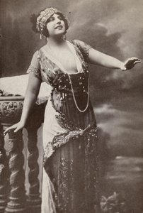 Geraldine Farrar, als "Tosca" (z/w foto) door American Photographer