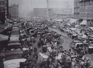 Haymarket Square vol met door paarden getrokken koetsen, Chicago door American Photographer