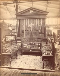 Kuffel & Essers Tentoonstelling, Hoofdgebouw, Centennial International Exhibition, Philadelphia, 1876 door American Photographer