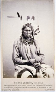 NE-BAH-QUAH-OM, Grote Hond, Chippewa Chief, bood aan om tegen de Sioux te vechten in Minnesota door American Photographer