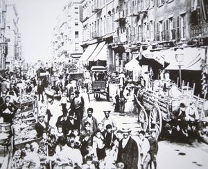 Straatmarkt in Mulberry Street, Lower East Side, New York City