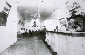The Long Branch Saloon, Dodge City, Kansas, c.1880 door American Photographer
