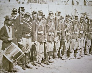 Het Zesde Maine Infanterieregiment van het leger van de Unie, op parade na de Slag bij Fredericksburg