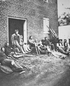Gewonde soldaten na de slag bij Chancellorsville, mei 1863 door American Photographer