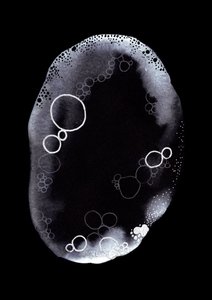 Monochrome Bubble Essence door Amy Louise Baker