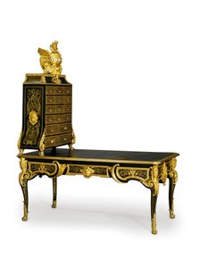 Louis XV bureau plat en cartonnier, 1725-50 door Andre Charles Boulle