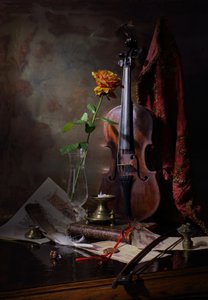 Vintage viool en roos door Andrey Morozov
