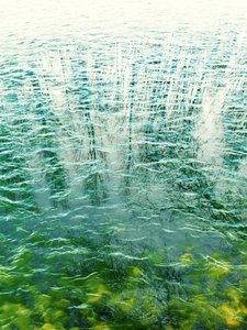 Abstracte waterweerspiegelingen door Angelo Cerantola
