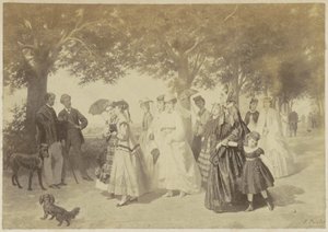 Fotoreproductie van een schilderij van flanerende vrouwen en mannen in een park door Anonymous