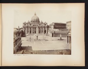 Gezicht op het Pietersplein en de Sint Pieter te Rome, Italië