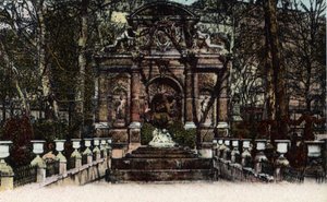Parijs: uitzicht op de Fontaine Medicis in de tuinen van Luxemburg. Foto van 1920 in 