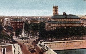 Parijs: aanzicht van de Place du Chatelet en het Sarah-Bernhardt Theater (hedendaags Theatre de la Ville). Op de achtergrond de Saint Jacques Toren (Saint Jacques). Foto uit 1920 in 