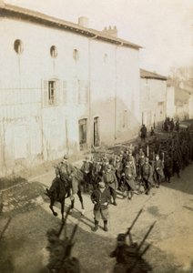 Foto uit een persoonlijk album van een infanterieluitenant tijdens de eerste maanden van de Eerste Wereldoorlog door Anonymous Anonymous