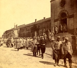 Foto uit een persoonlijk album van een infanterieluitenant tijdens de eerste maanden van de Eerste Wereldoorlog door Anonymous Anonymous