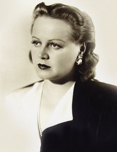 Tatiana Kirillovna Okunevskaya (1914-2002), Anoniem. Foto, eind jaren 1930. Privécollectie door Anonymous Anonymous