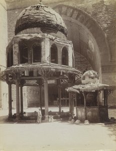 Fontein in de moskee van Sultan Hassan, Egypte door Antonio Beato