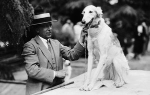 Eigenaar met zijn hond op een hondenshow, Italië, c.1905