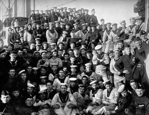 De bemanning van de eersteklas kruiser, HMS Imperieuse, 1896