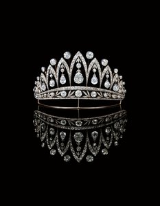 Tiara, door Faberge, ca. 1890 door August Wilhelm Holmström
