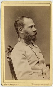Portret van Keizer Frans Jozef van Oostenrijk (1830-1916) en Koning van Hongarije (1867-1916), uit het huis Habsburg-Lotharingen. Foto van de Victor Angerer werkplaats in Wenen.