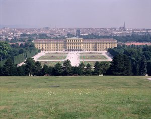 Schönbrunn Paleis, voltooid in 1711 door Austrian School