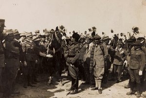 Benito Mussolini met zijn fascisten en Italo Balbo in Libië in Tripoli