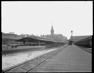 Wells Street Station, Chicago, Illinois, VS, ca. 1905