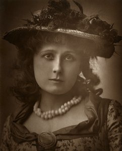 Britse actrice Helen Forsyth in Sophia, 1886 door Barraud