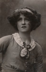 Miss Gabrielle Ray, 1883-1973, als Daisy in The Dollar Princess, ca. 1930 door Bassano Ltd