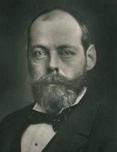 De zeer eerwaarde wijlen Randolph Spencer Churchill, midden 1890s