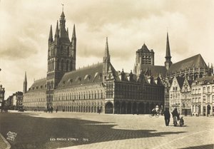 Les Halles van Ieper door Belgian Photographer