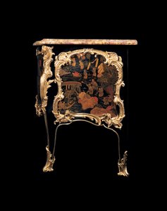 Een Louis XV commode