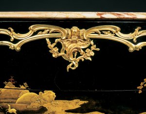 Commode (ormolu-gemonteerd Japans lakwerk)