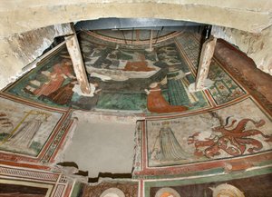 Noord Transept, Altaar van St. Michaël de Aartsengel, Achter het Altaarstuk de Fresco