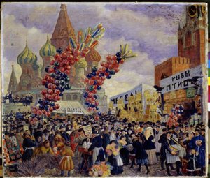 Een kermis op het Rode Plein van het Kremlin in Moskou. De menigte beweegt zich tussen de verschillende marktkramen, versierd met gigantische trossen ballonnen. De Sint-Basiliuskathedraal is te zien.
