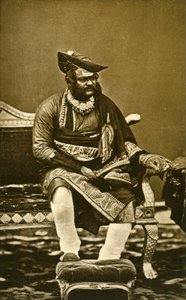 H.H. Generaal De Maharajah Sindhia van Gwalior G.C.B., G.C.S.I., ca. 1870, 1901