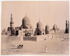 Egypte: het graf van de kaliefen - foto door de Zangali broers, eind 19e eeuw door Brothers Zangaki