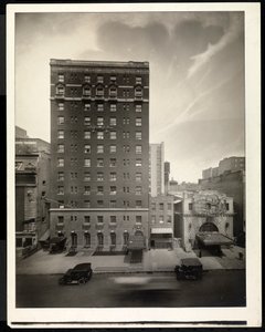 Hotel Bristol, 48th Street, New York, 1920 door Byron Company