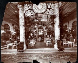 Lounge in het Plaza Hotel, ca. 1907 door Byron Company