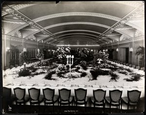 Tafel gedekt voor een banket in het Ritz-Carlton Hotel, 1913
