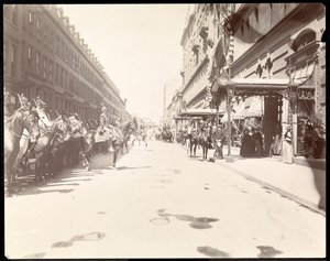 Het personeel van de Gouverneur wacht op de aankomst van Li Hung Chang in het Waldorf Astoria Hotel, New York, 1896