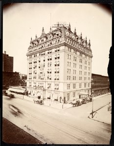 Het Hotel Navarre, 7th Avenue en 38th Street, New York, 1908 door Byron Company