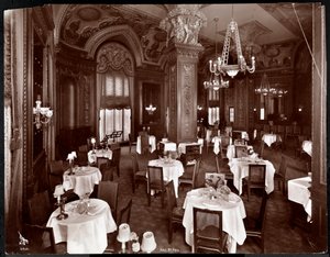Het damescafé in het Hotel McAlpin door Byron Company